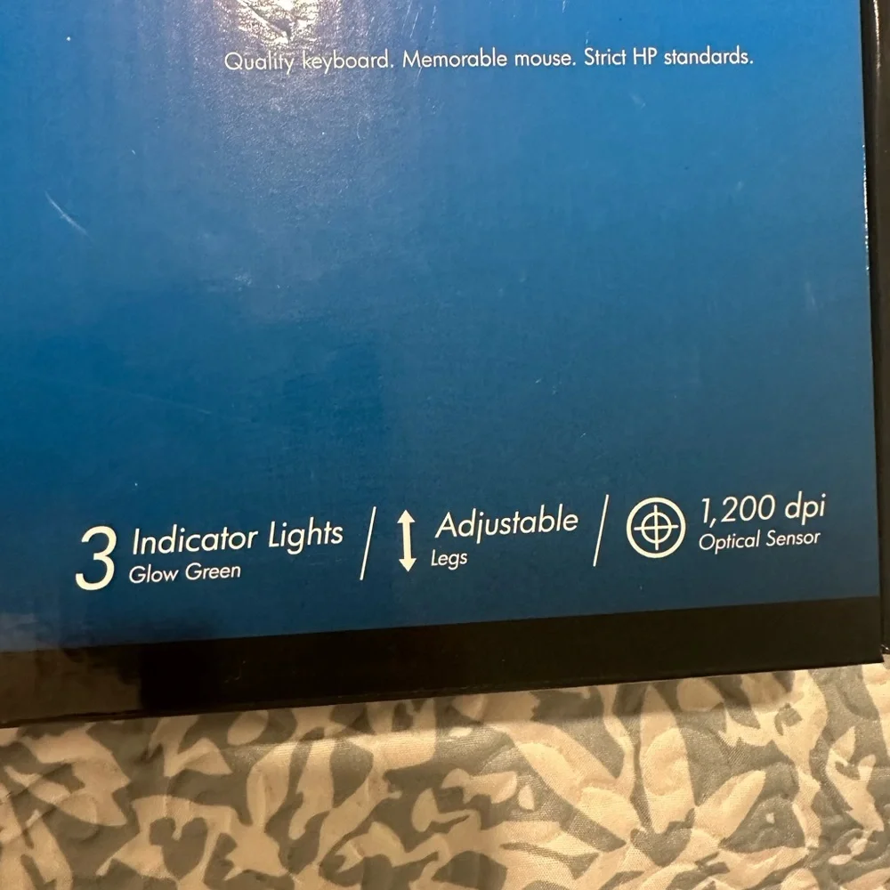 Brand new. All what is in the picture, is inside the box.
